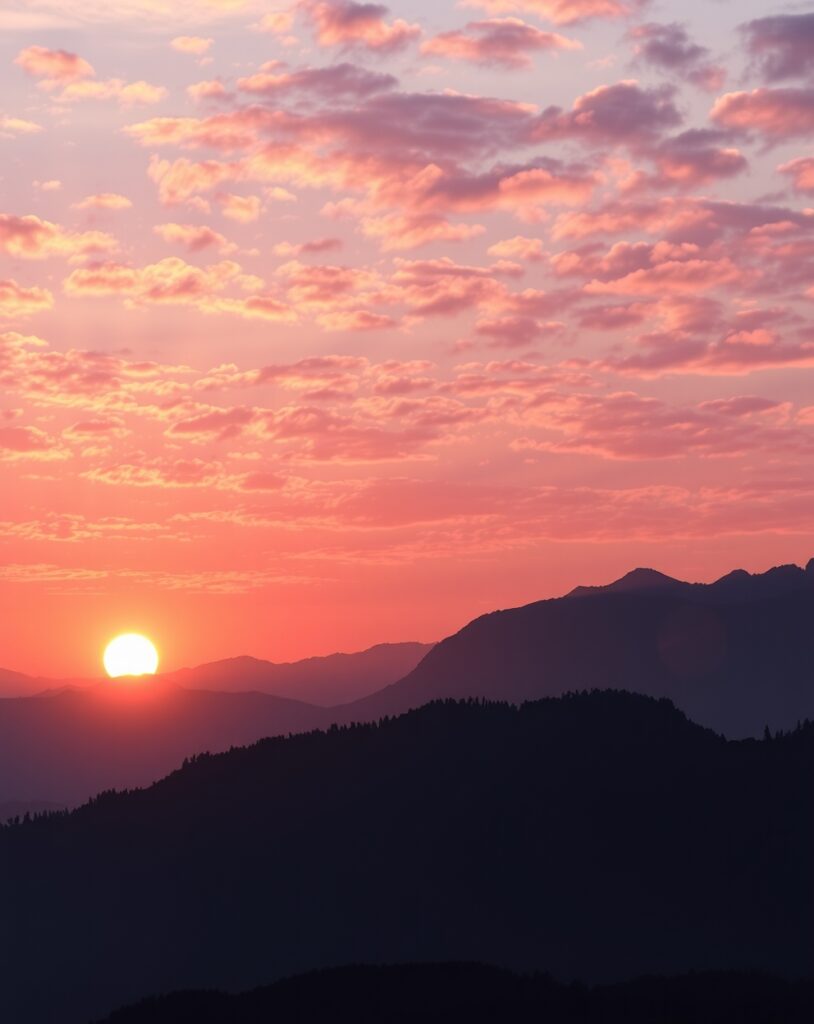 Dreamy Sunset Over Misty Mountains – free AI stock image