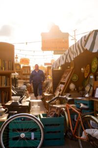 Rustic Vintage Market Scene with Antiques – free AI stock image
