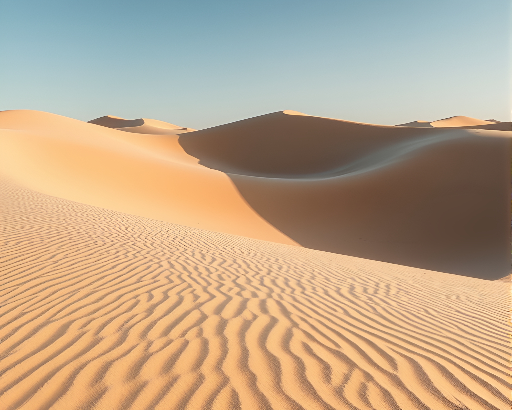 Kinetic Portrait of Swirling Sand Dunes in Crystalline Desert – free AI stock image
