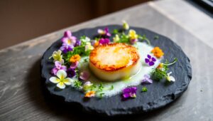Artful Gourmet Plate Presentation – free AI stock image