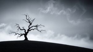 Lone Tree in Twilight Mist – free AI stock image