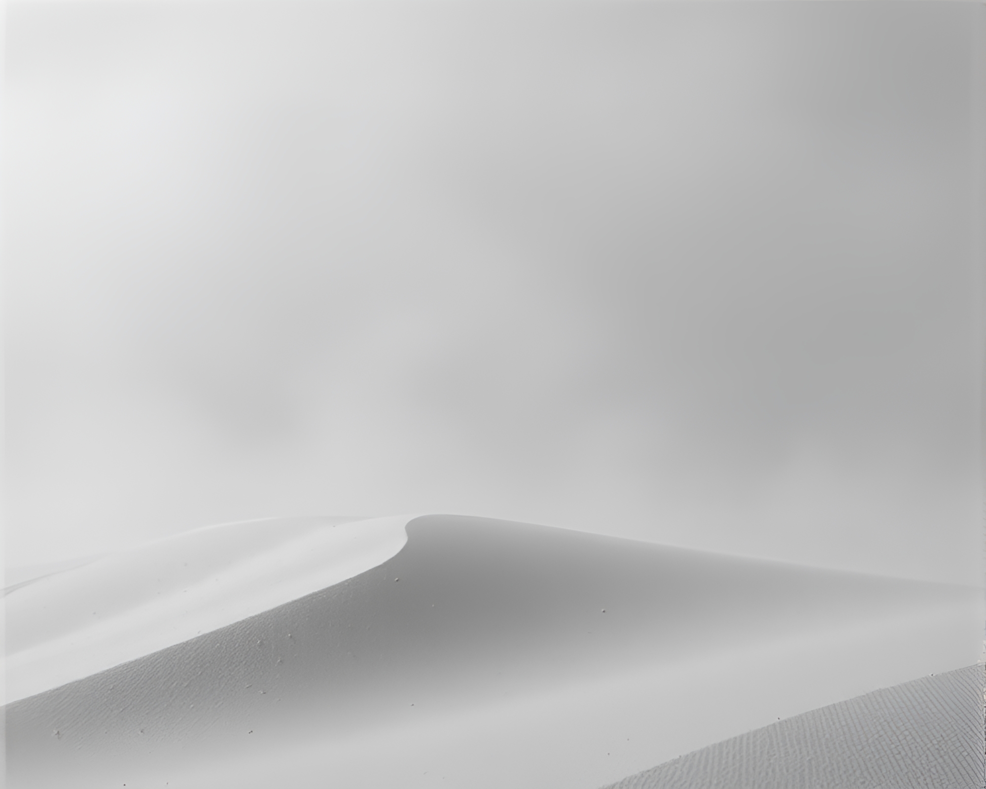Desolate Sand Dune with Subdued Lighting – free AI stock image