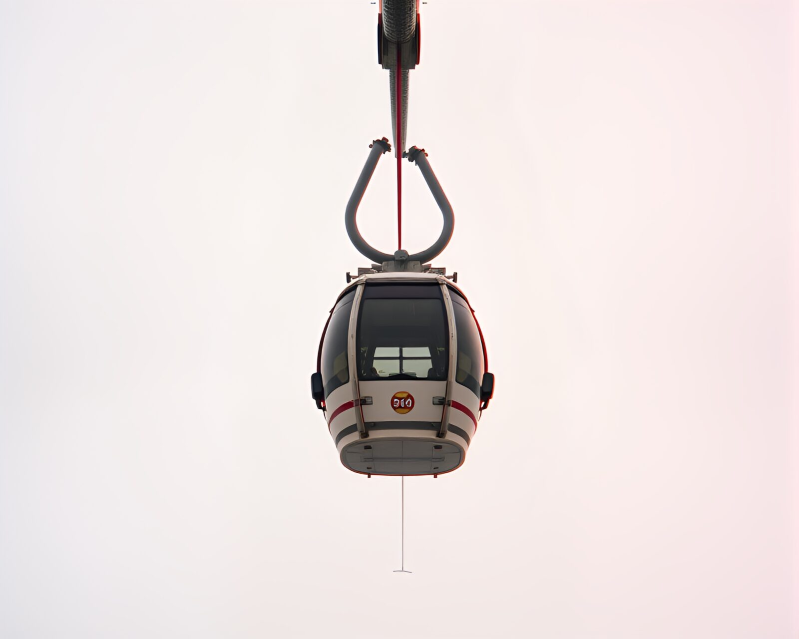 Reflective gondola lift in anaglyph 3D style