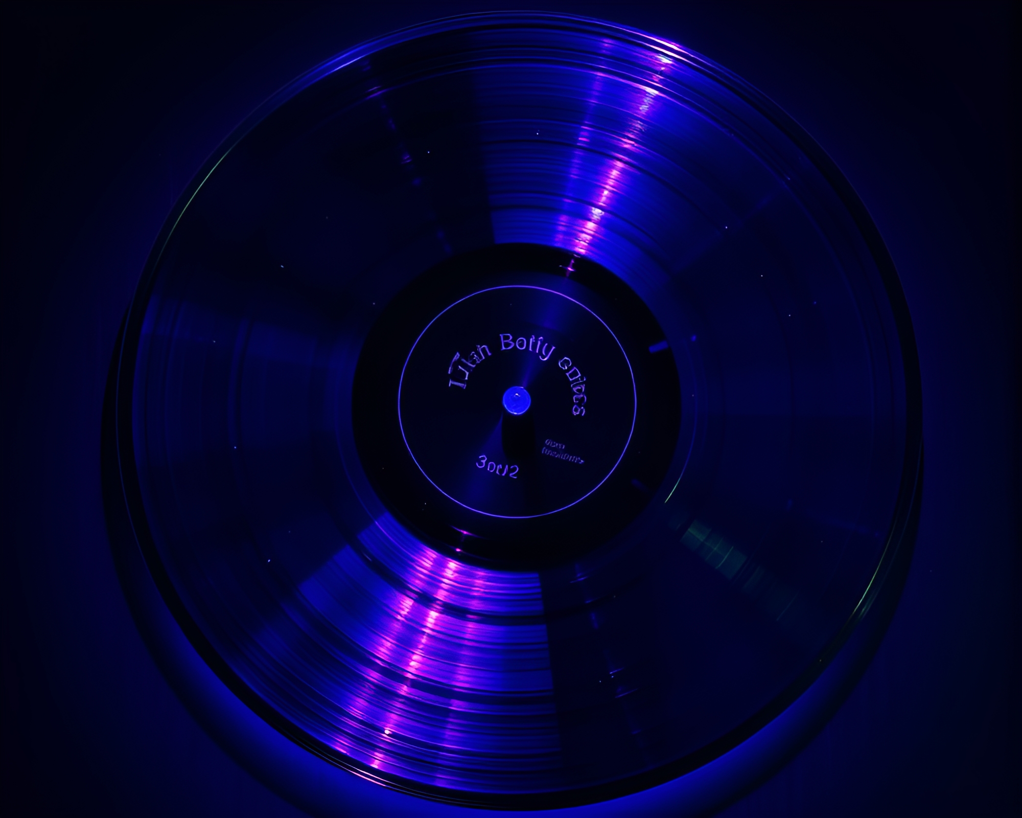 Ultraviolet Vinyl Record Engraved Fantasy – free AI stock image