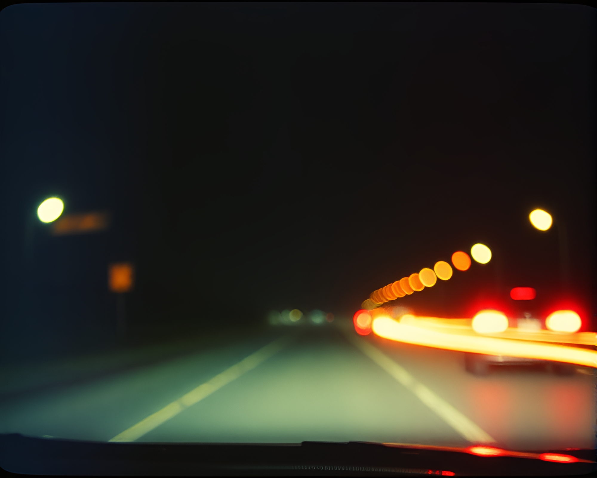 Eagle in Retro Light Trail Car Scene – free AI stock image
