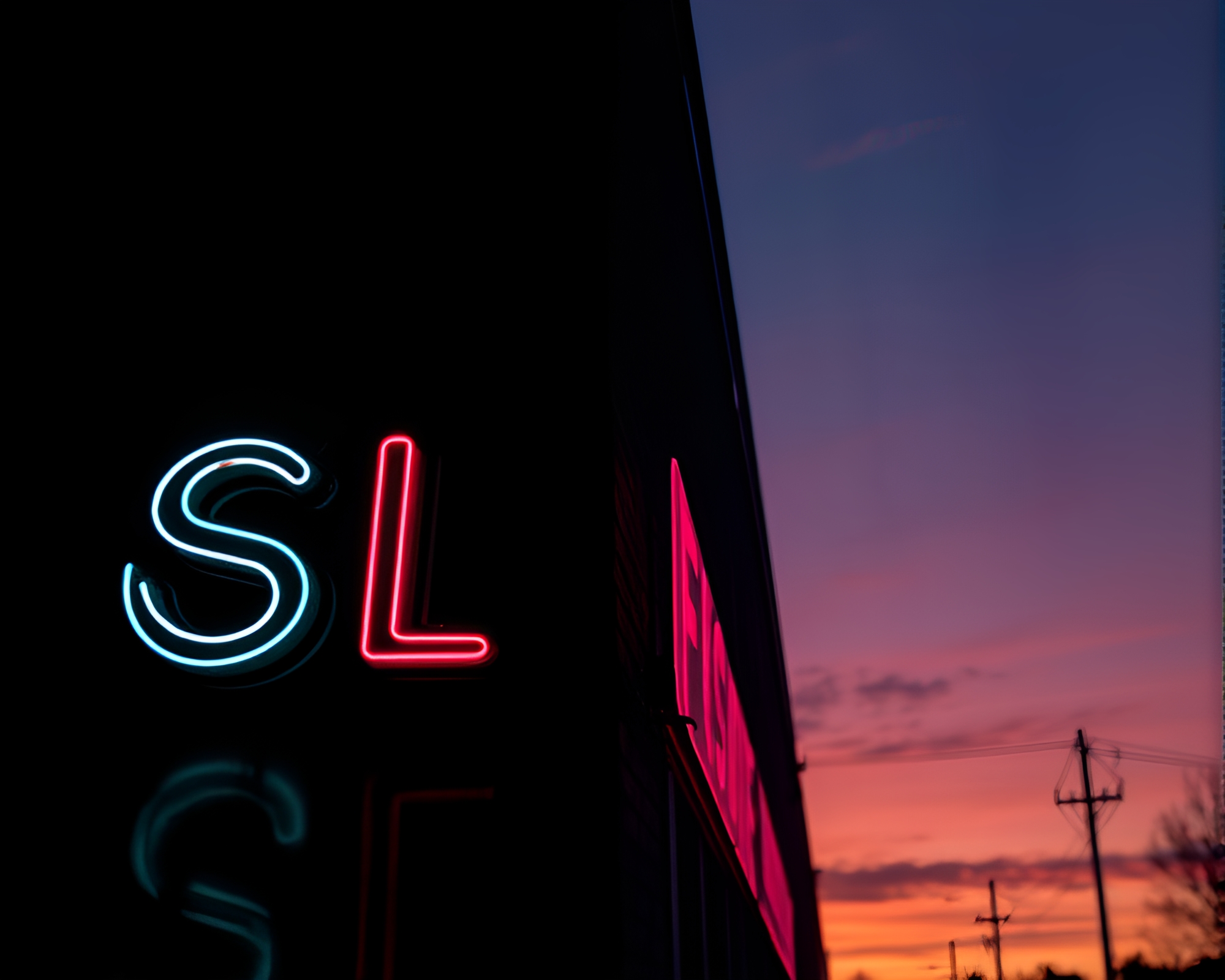 Neon Sunset Reflection Silhouette Chalk Drawing – free AI stock image