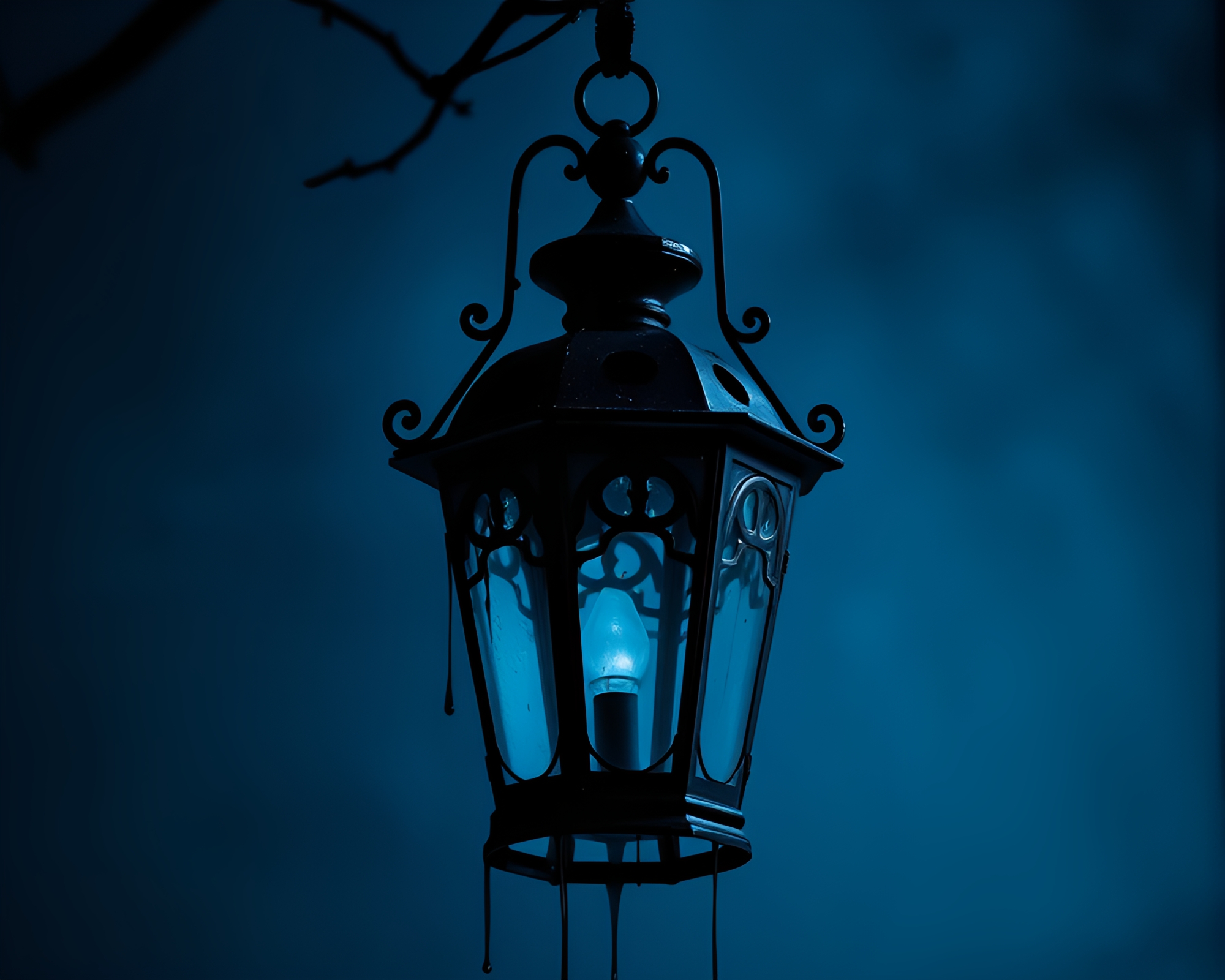 Sapphire Lantern Glow in High-Contrast Noir Night – free AI stock image