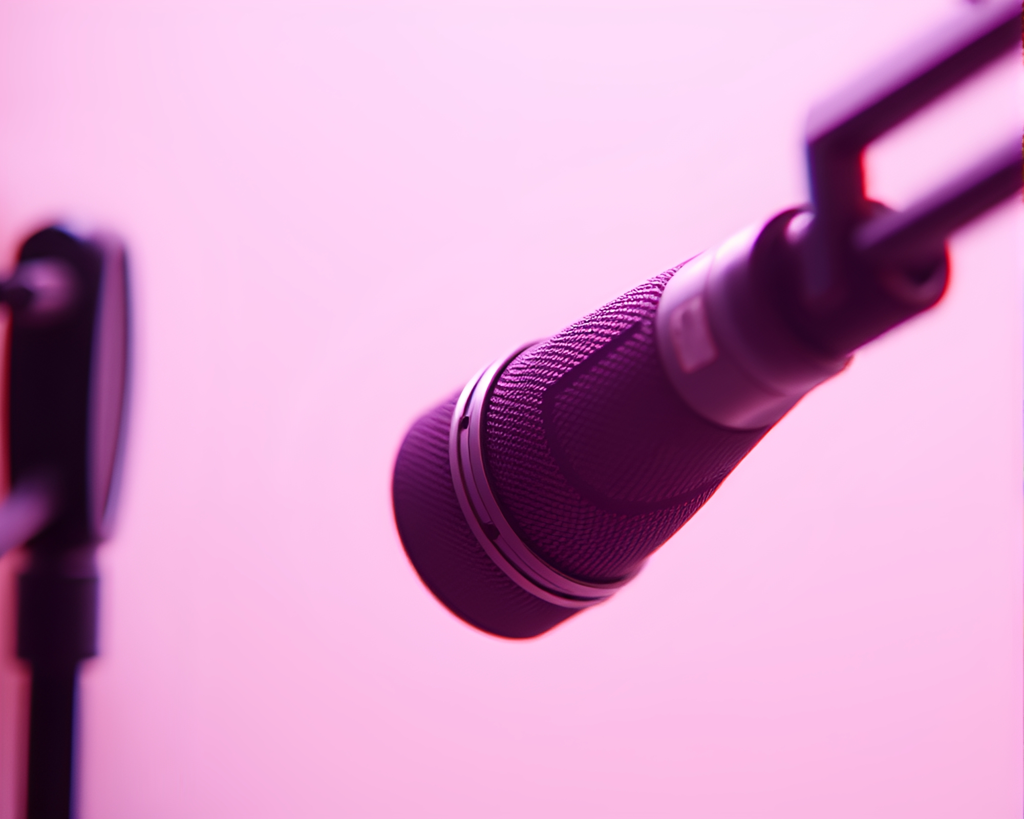 Mesmerizing Anaglyph 3D Microphone Photography with Amethyst Light – free AI stock image