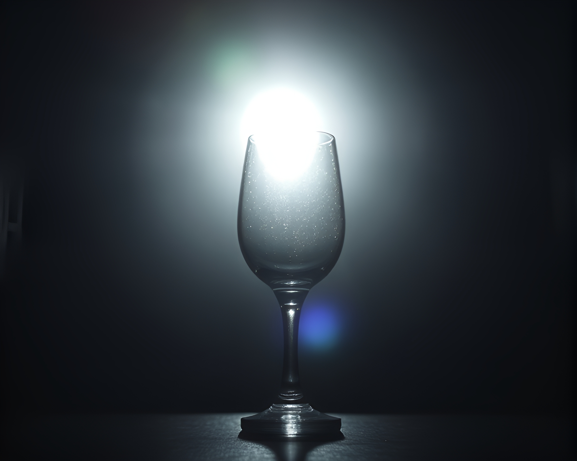 Distorted Glass Lamp Silhouette in Bokeh Light – free AI stock image