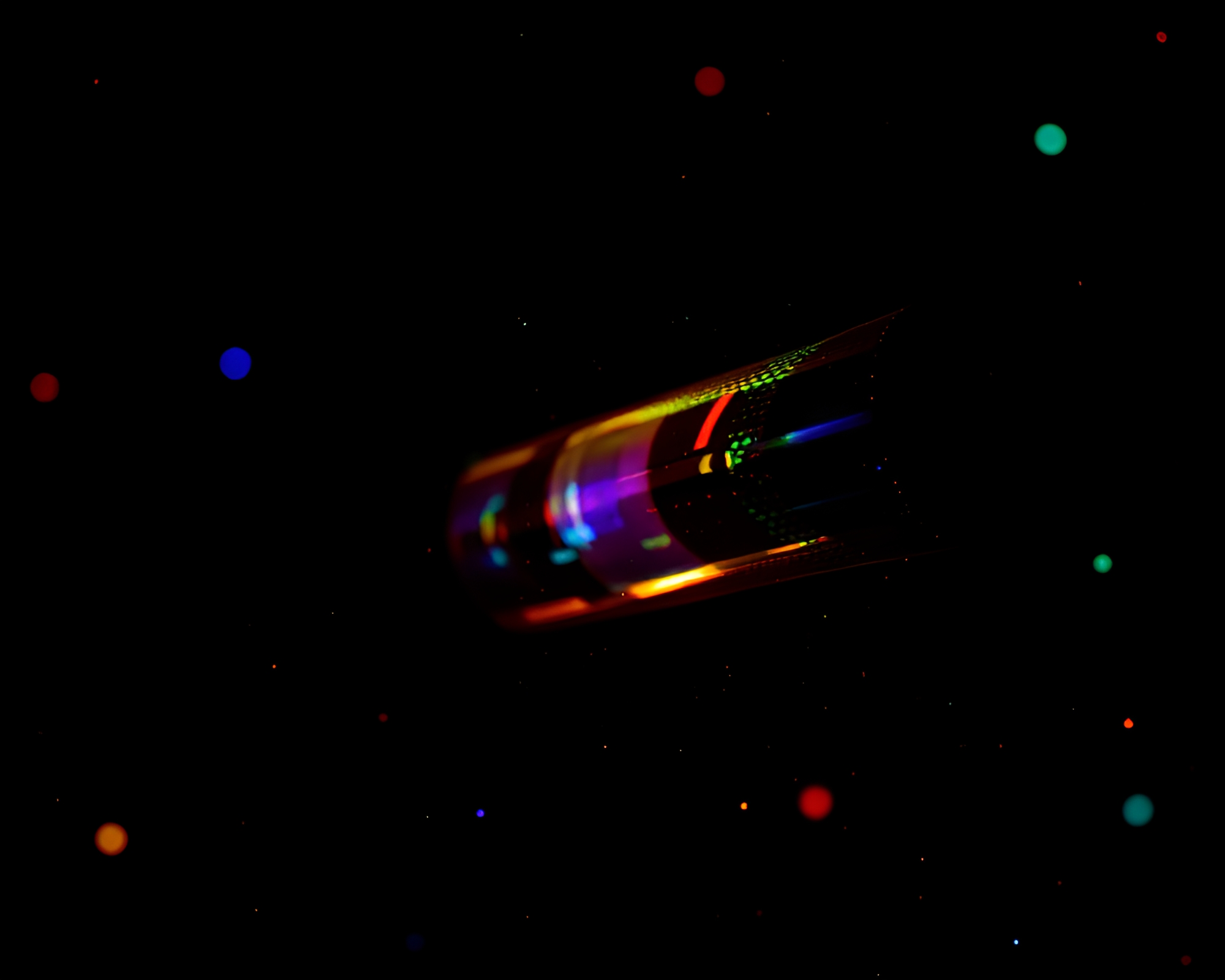 Futuristic Hologram Telescope with Crosshatch Shading – free AI stock image