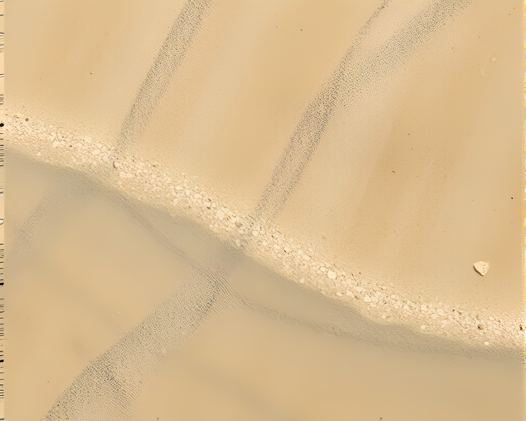 Shattered Mosaic Sands with Sumi-e Brushwork Streaks – free AI stock image
