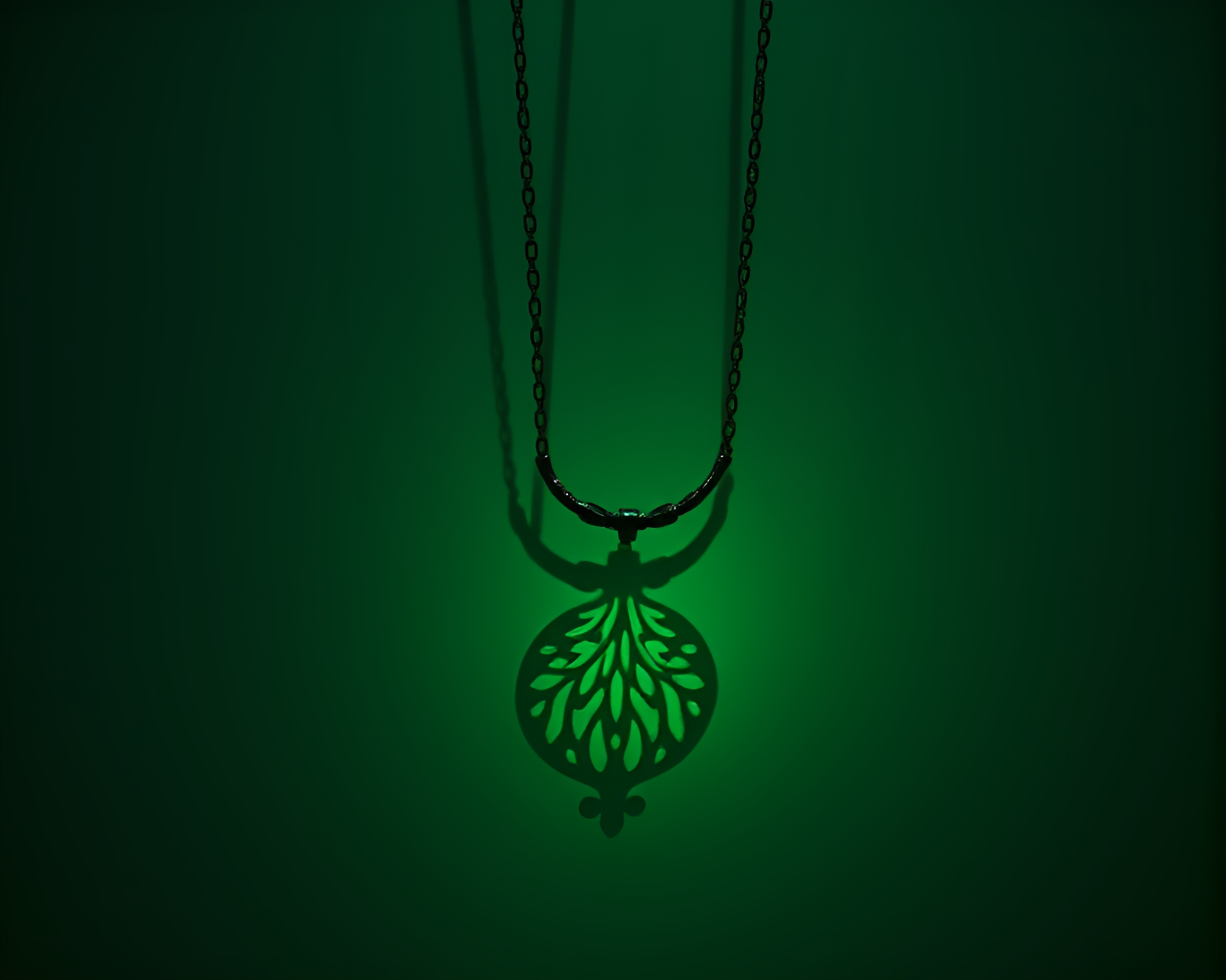 Mint Green Necklace Casting Stencil Shadows – free AI stock image