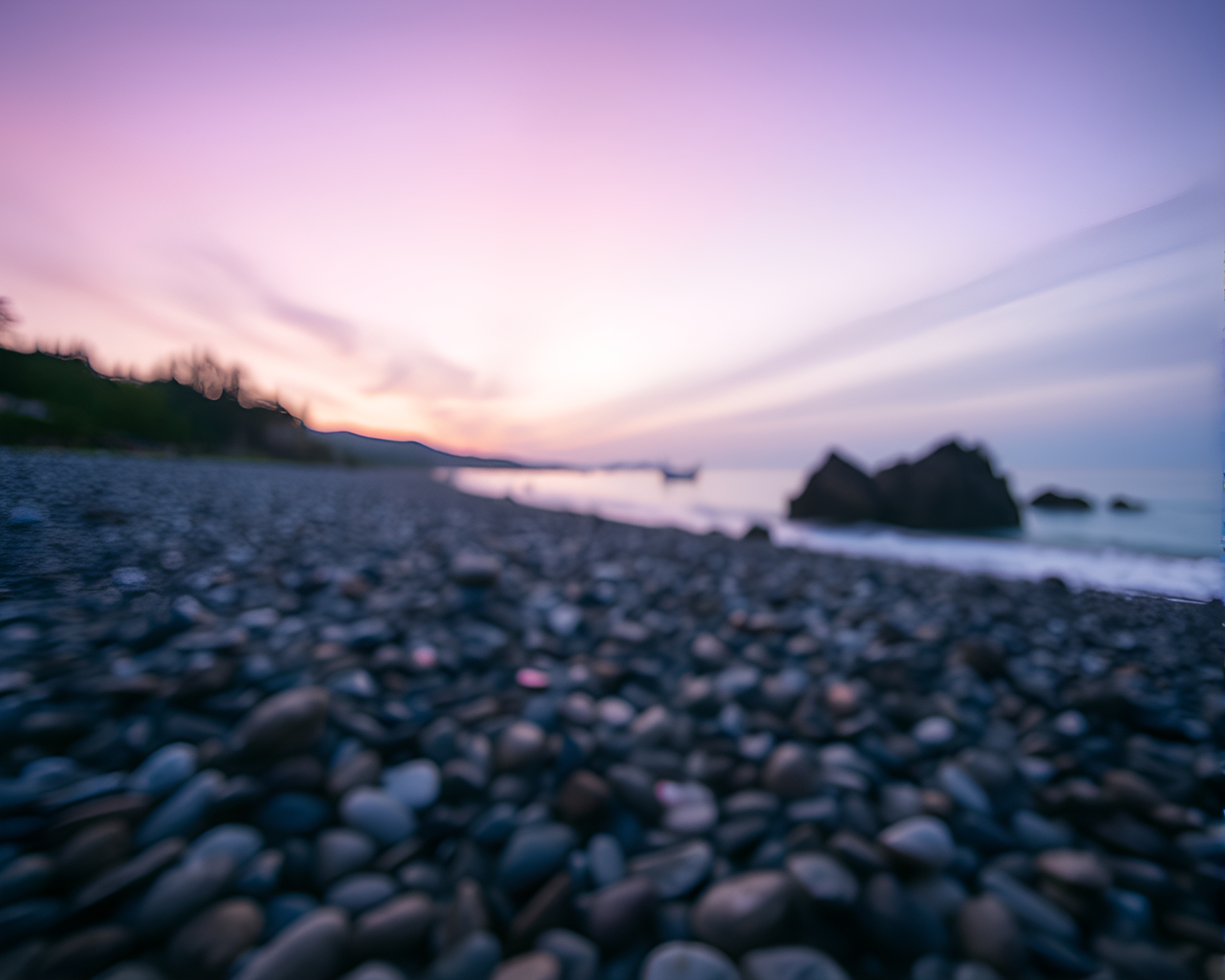 Prism Refracted Twilight on Pebble Beach – free AI stock image