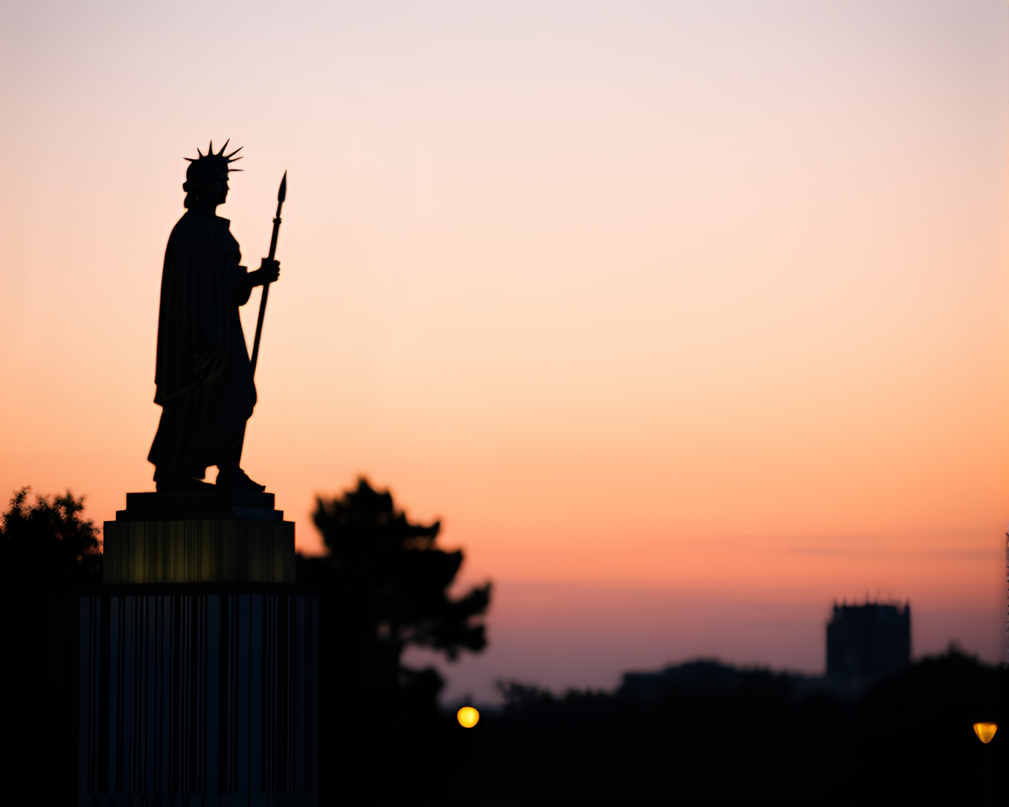 Statue of Twilight with Barcode Procedural Texture – free AI stock image