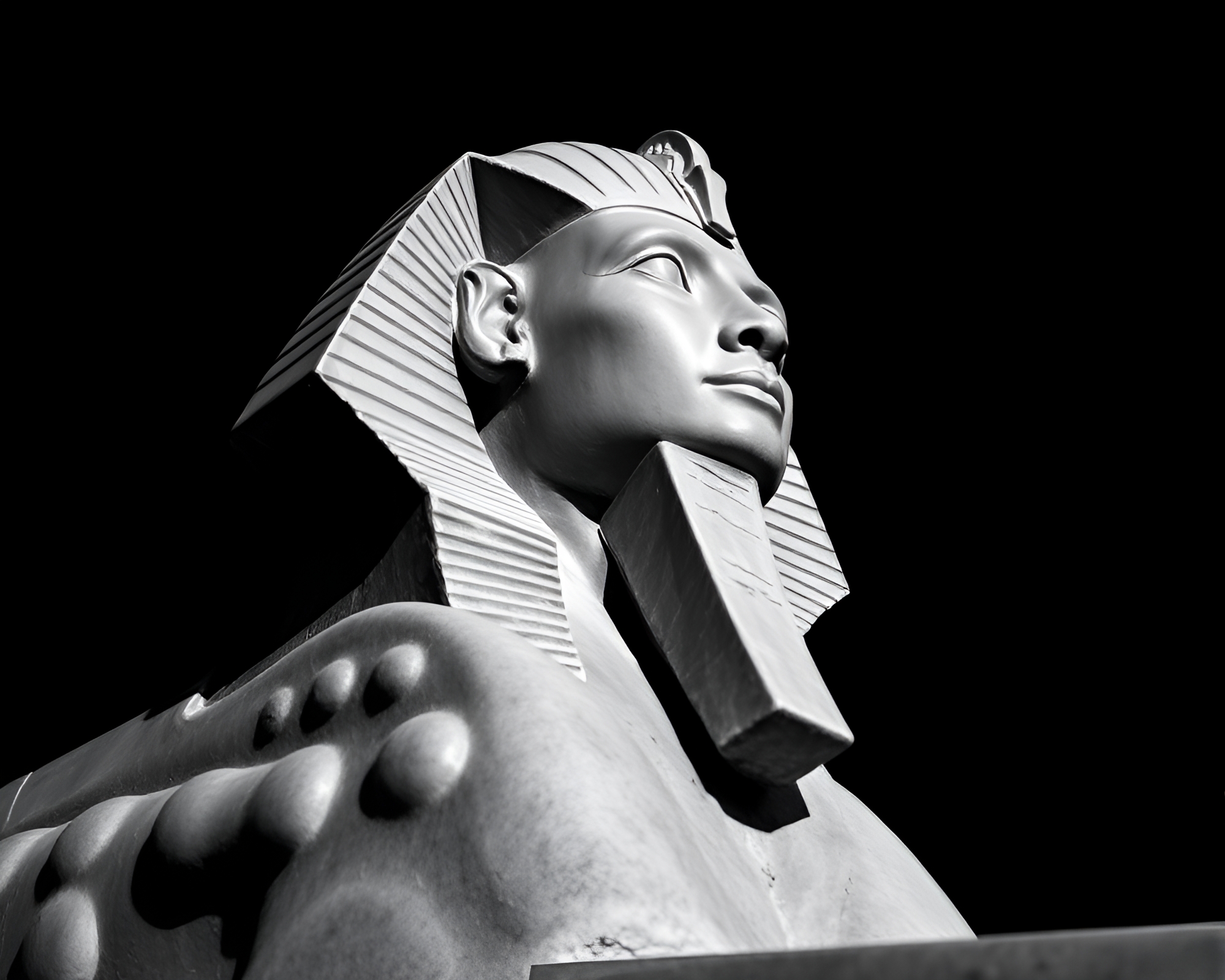 Cubist Noir Sphinx Statue at Dynamic Angle – free AI stock image