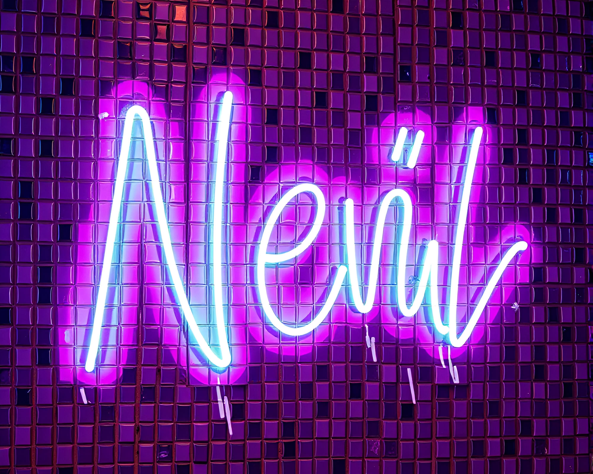 Neon graffiti mosaic tiling in HDR amethyst shades – free AI stock image