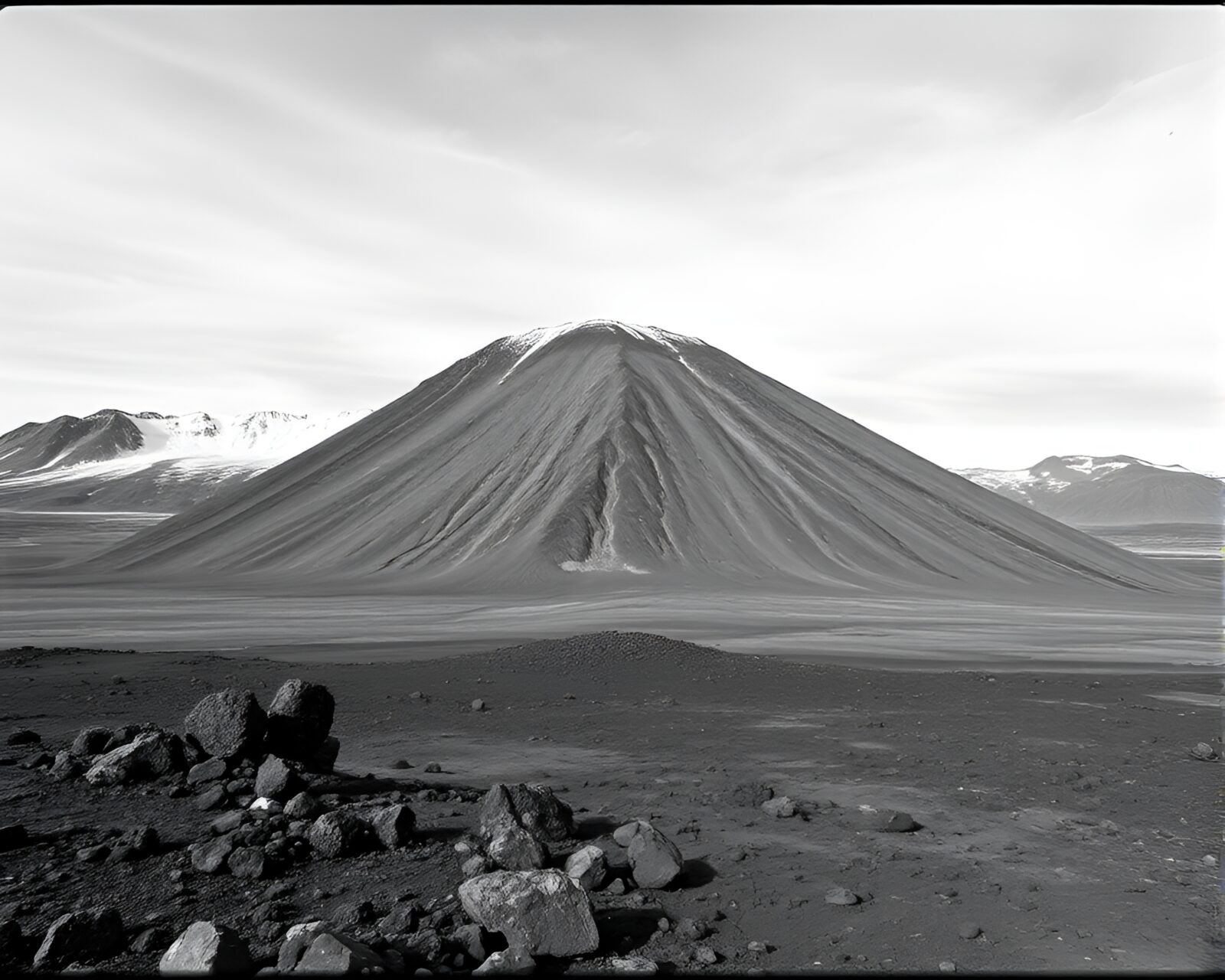 Northern lights framing a volcanic landscape in 3D depth