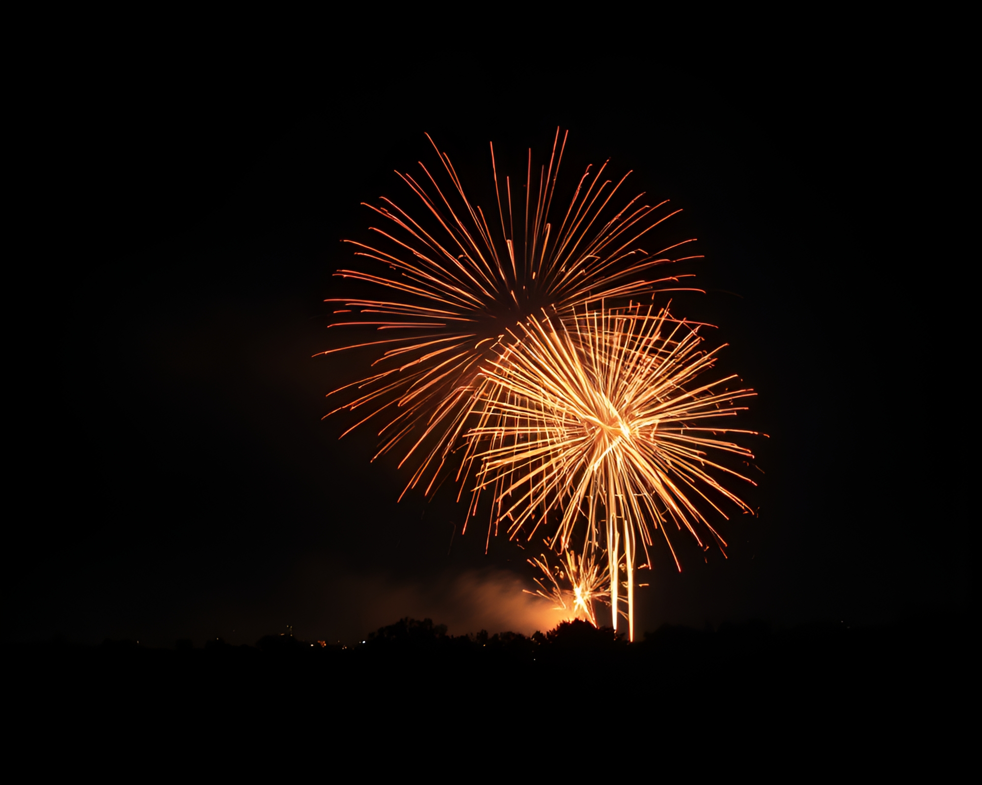 Ley Line Lanterns Ignite Vibrant Firework Symphony – free AI stock image