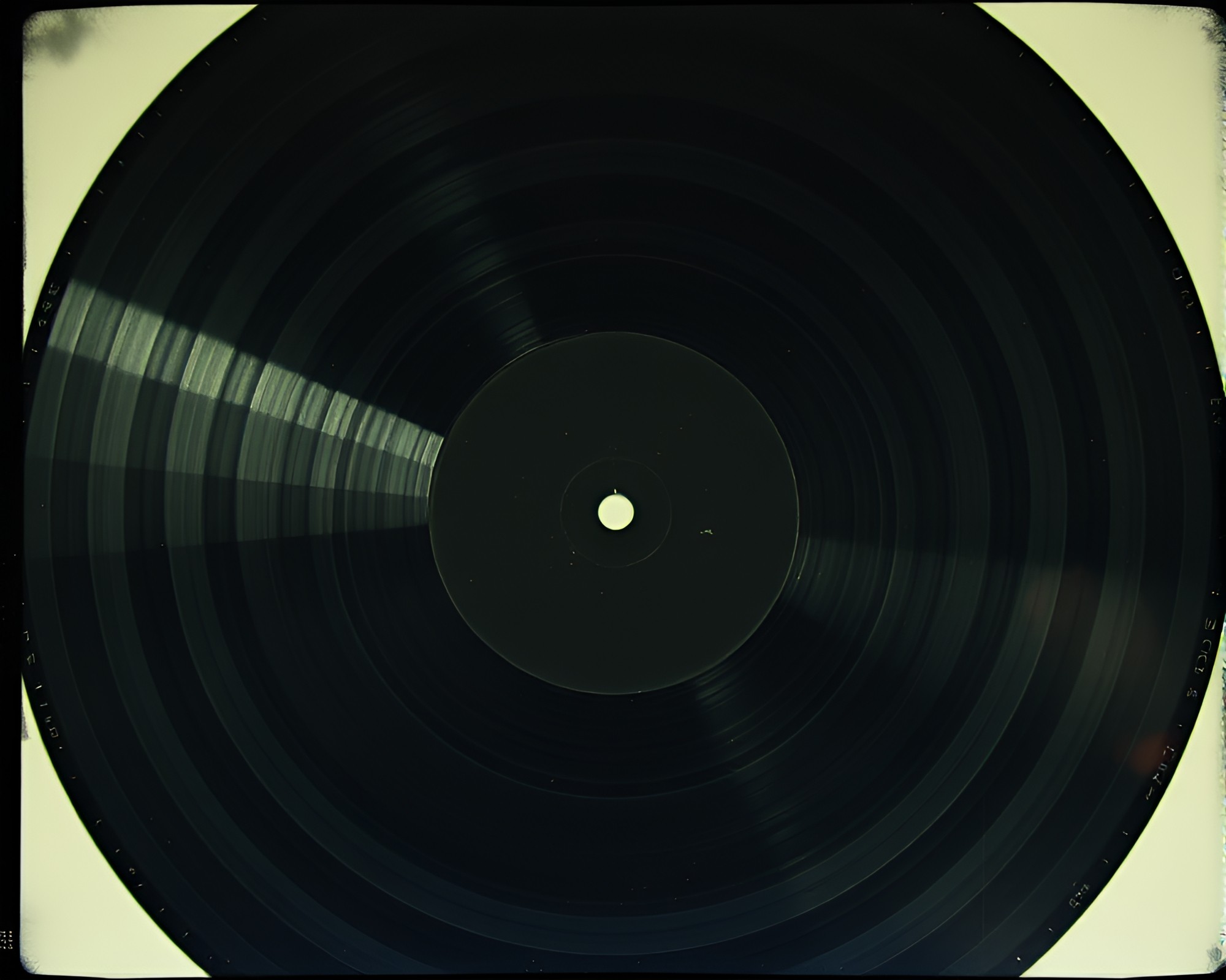 Vinyl Record Double Exposure Concentric Circles Art – free AI stock image