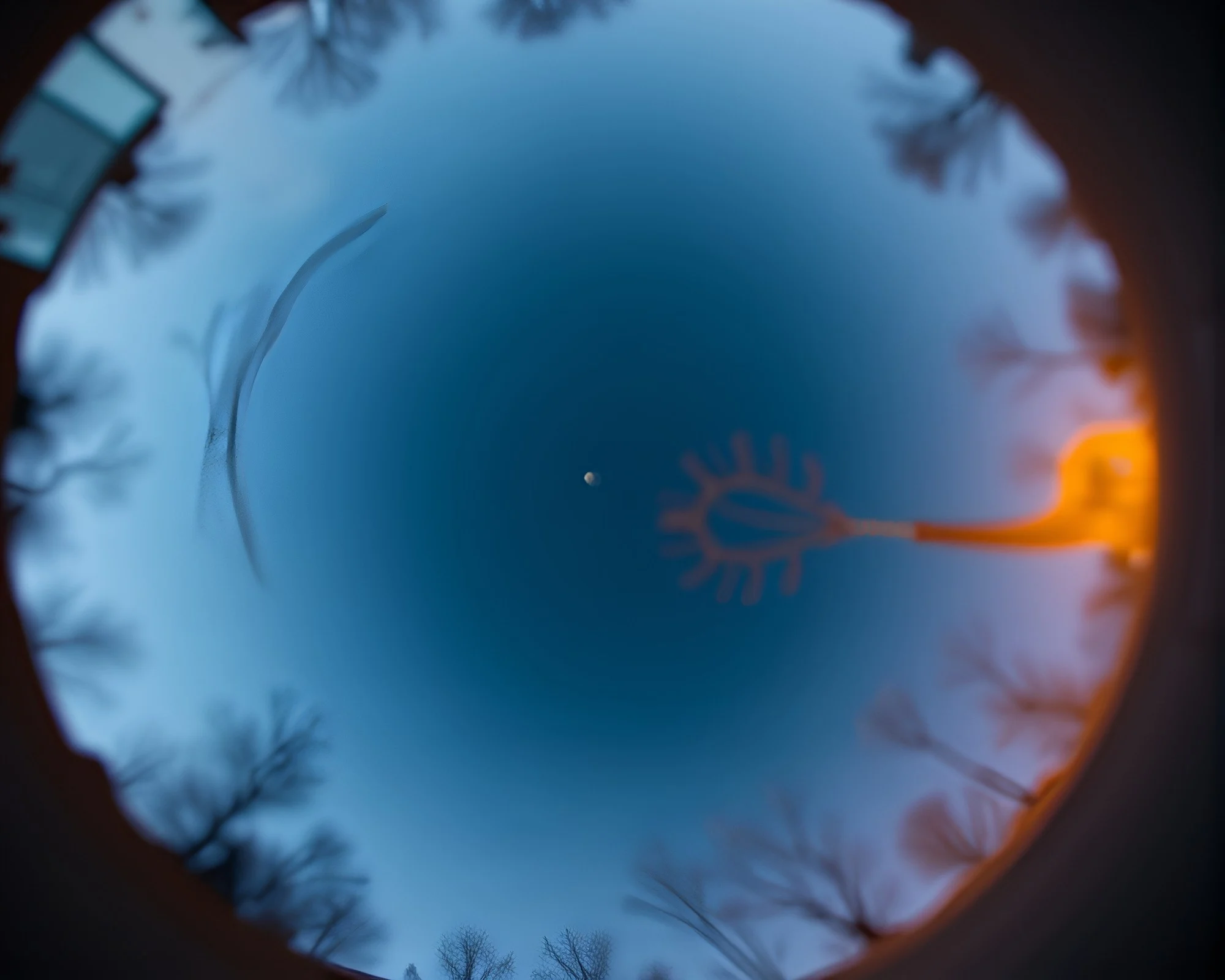 Enchanting Earth-Toned Ring Illumination