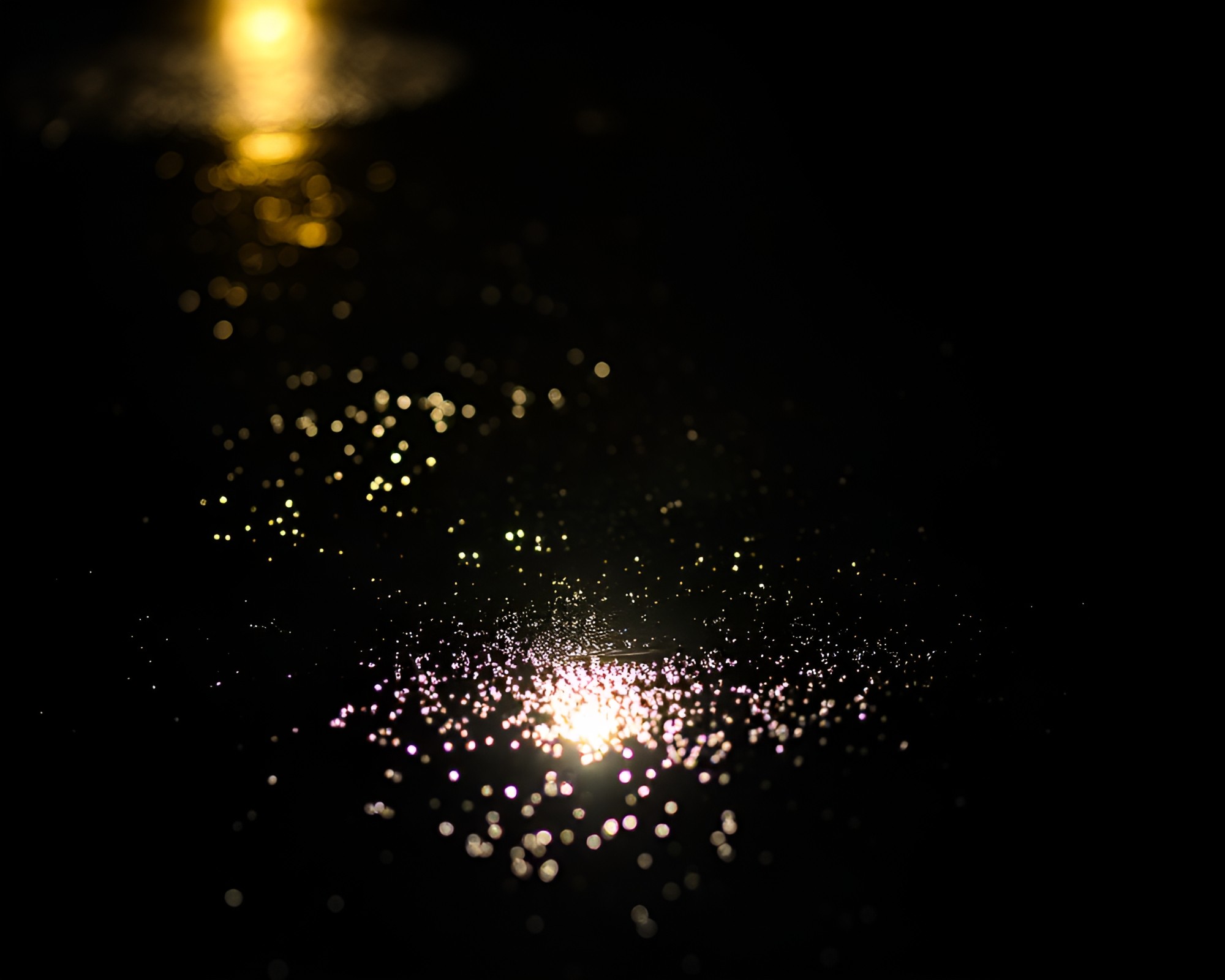 Urban Serenity: Lamp Reflection in Puddle – free AI stock image