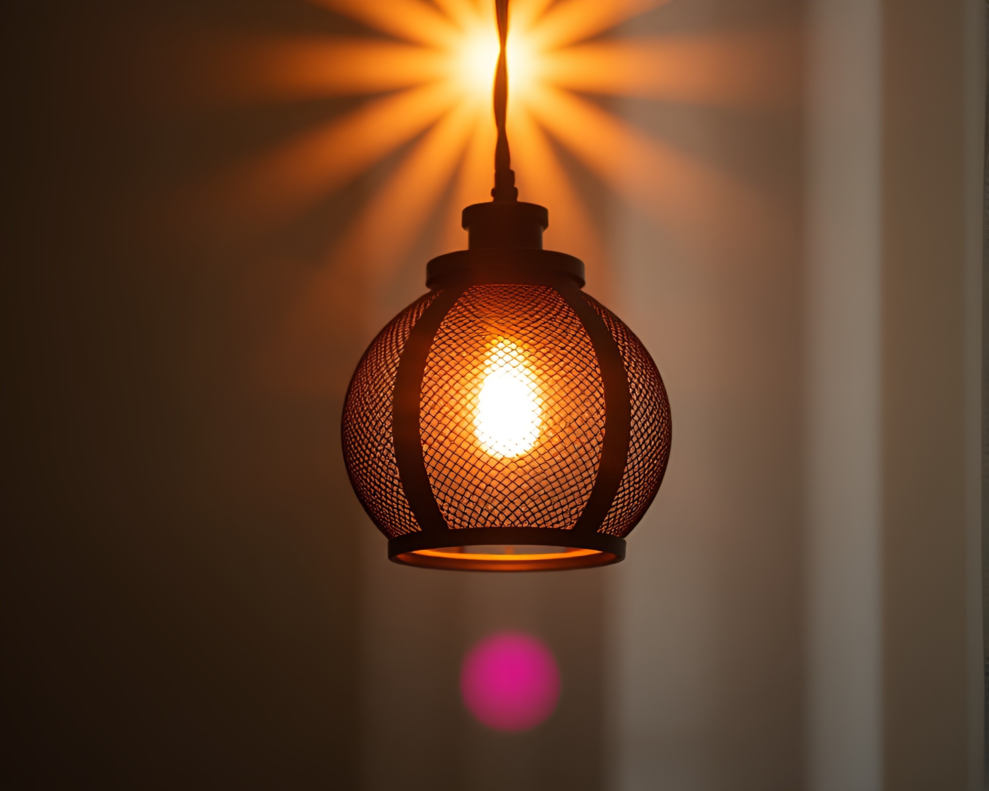 Glowing Lamp in Soft Focus Starburst Lighting – free AI stock image